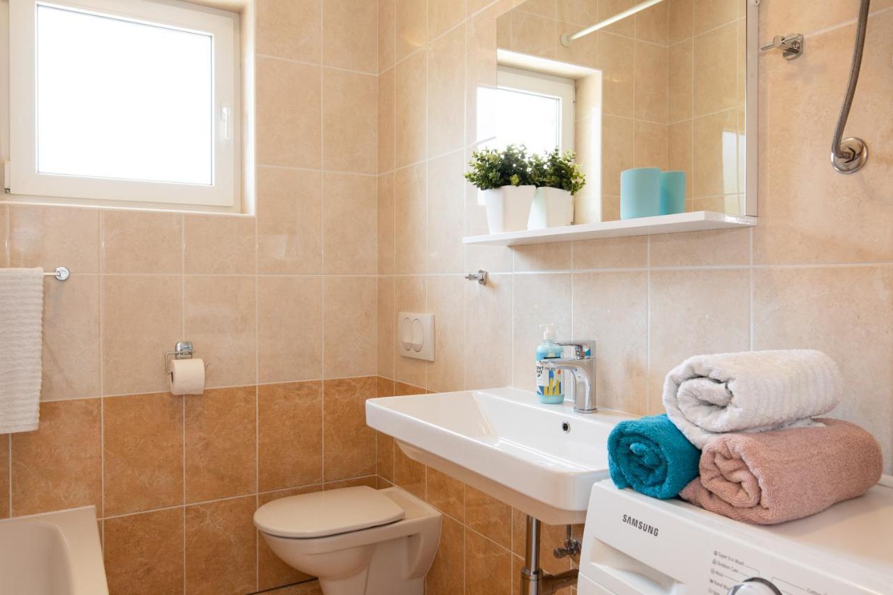 Apartman Jelena Врбник Экстерьер фото