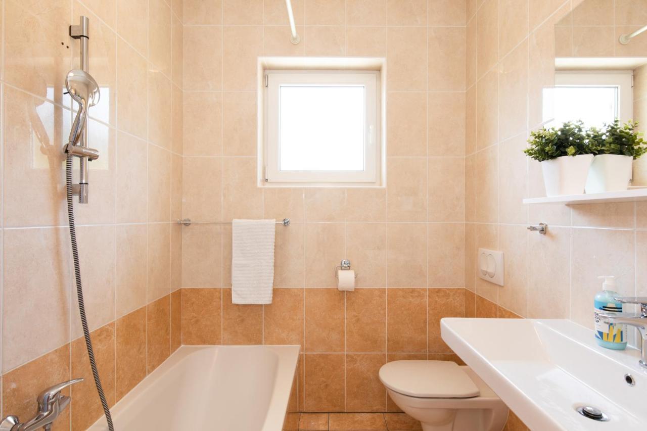 Apartman Jelena Врбник Экстерьер фото